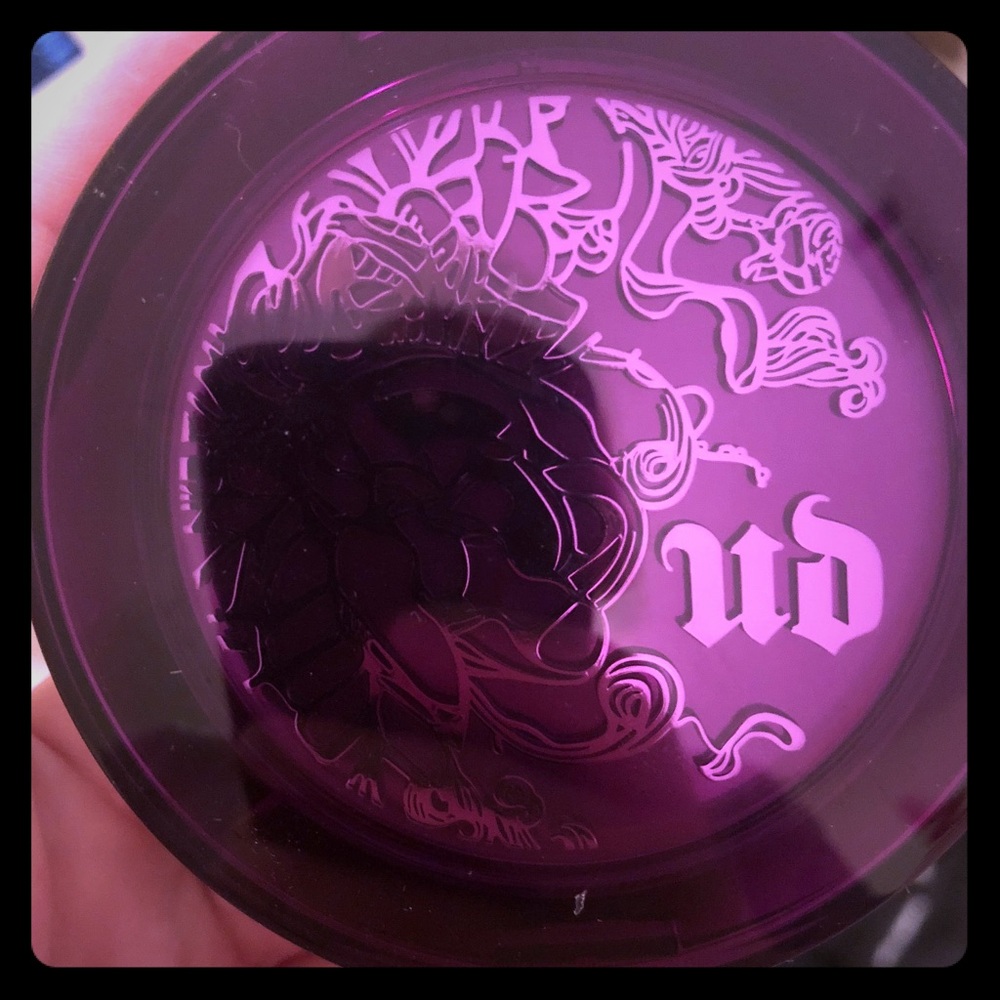 Urban Decay de-slick translucent mattifying powder